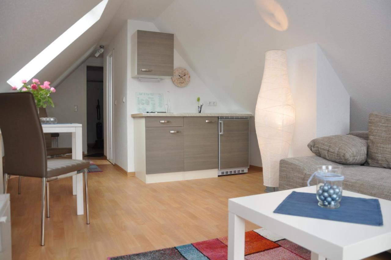 Ferienhaus Mueritzzauber / 1 Zimmer Dachgeschoss-Appartement Рёбель Экстерьер фото