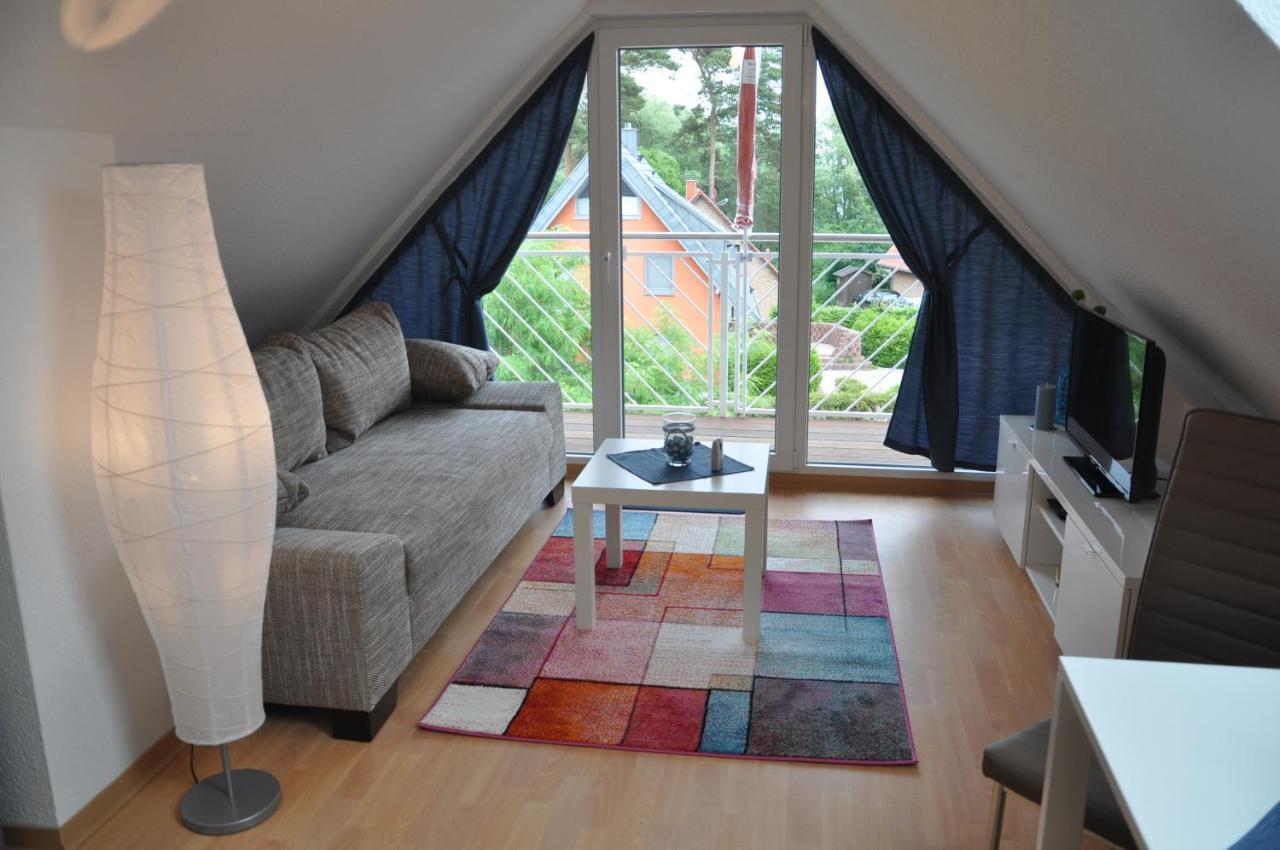 Ferienhaus Mueritzzauber / 1 Zimmer Dachgeschoss-Appartement Рёбель Экстерьер фото